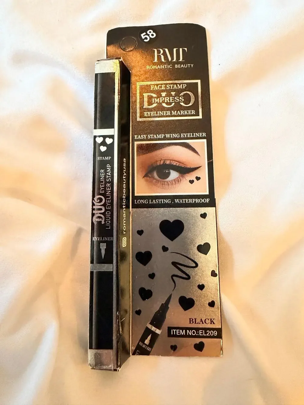 Romantic Beauty Impress Face Stamp Liquid Eyeliner Marker Black Heart Waterproof